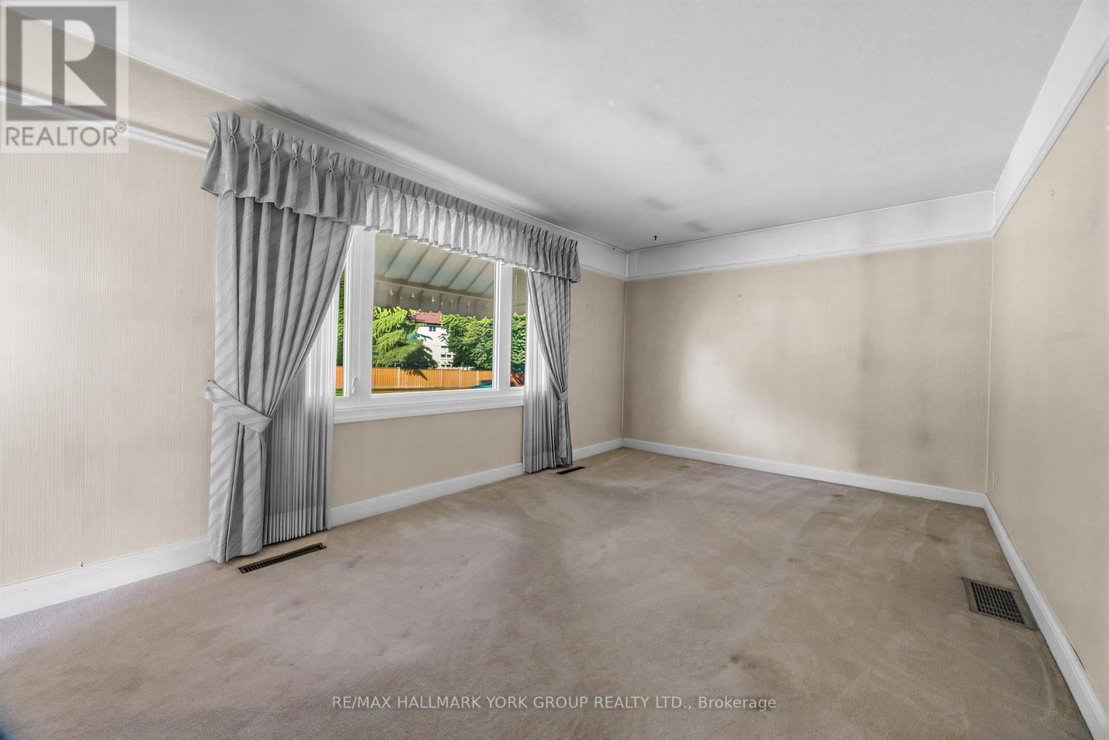 441 Ritson Road N, Oshawa, Ontario  L1G 5P9 - Photo 6 - E13766198