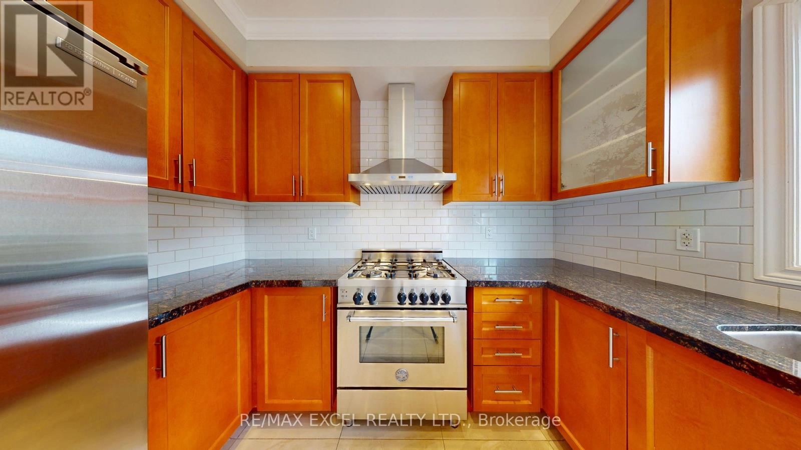 61 Landwood Avenue, Vaughan (Patterson), Ontario  L4J 0B9 - Photo 10 - N13766168