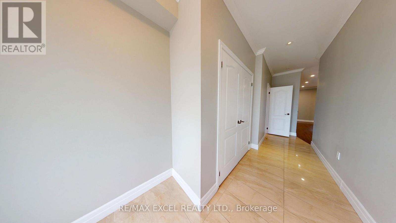 61 Landwood Avenue, Vaughan (Patterson), Ontario  L4J 0B9 - Photo 3 - N13766168