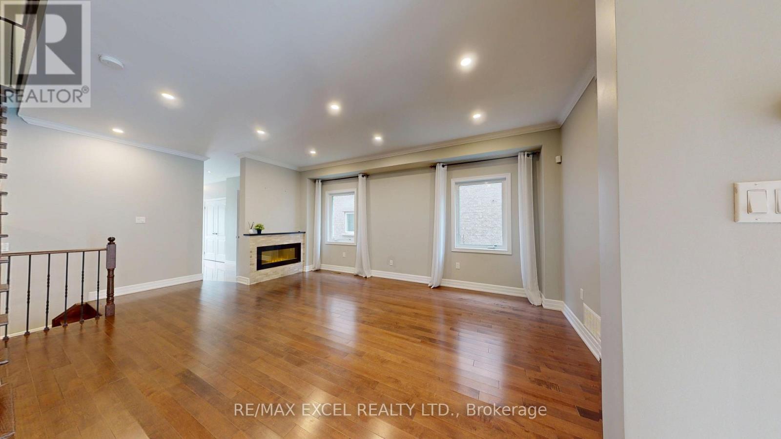 61 Landwood Avenue, Vaughan (Patterson), Ontario  L4J 0B9 - Photo 6 - N13766168
