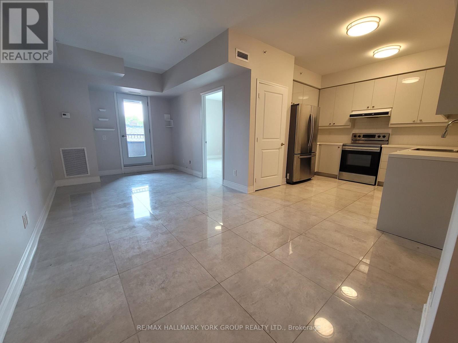 308 - 32 Wellington Street E, Aurora, Ontario  L4G 1H5 - Photo 2 - N13766352