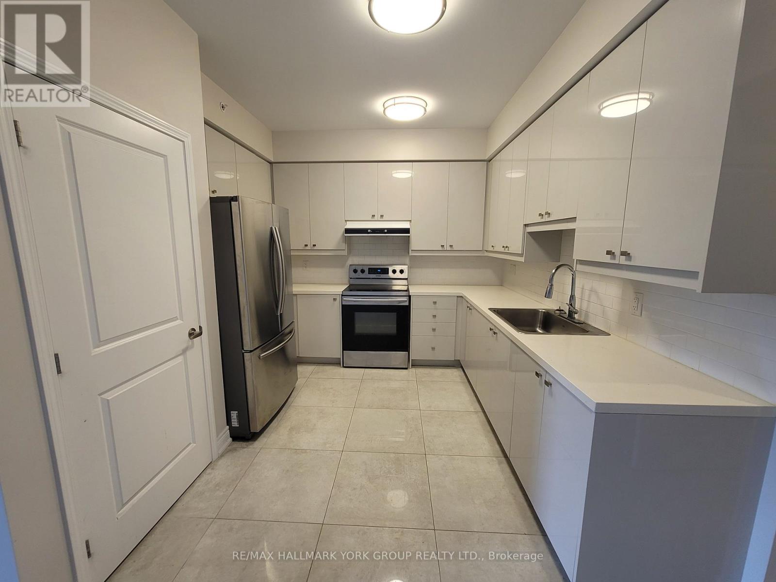 308 - 32 Wellington Street E, Aurora, Ontario  L4G 1H5 - Photo 3 - N13766352