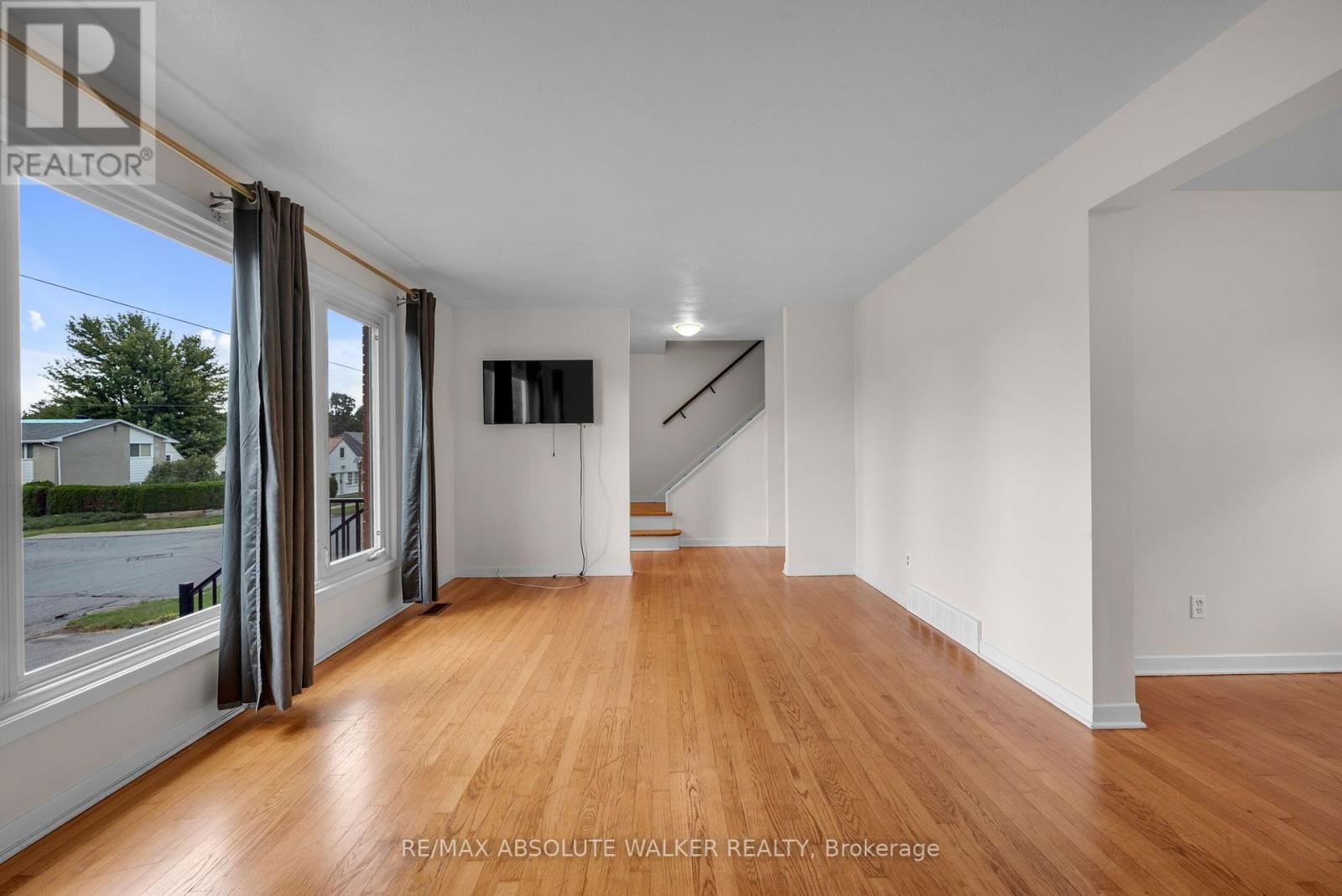 331 Britannia Road, Ottawa, Ontario  K2B 5X7 - Photo 7 - X13765568
