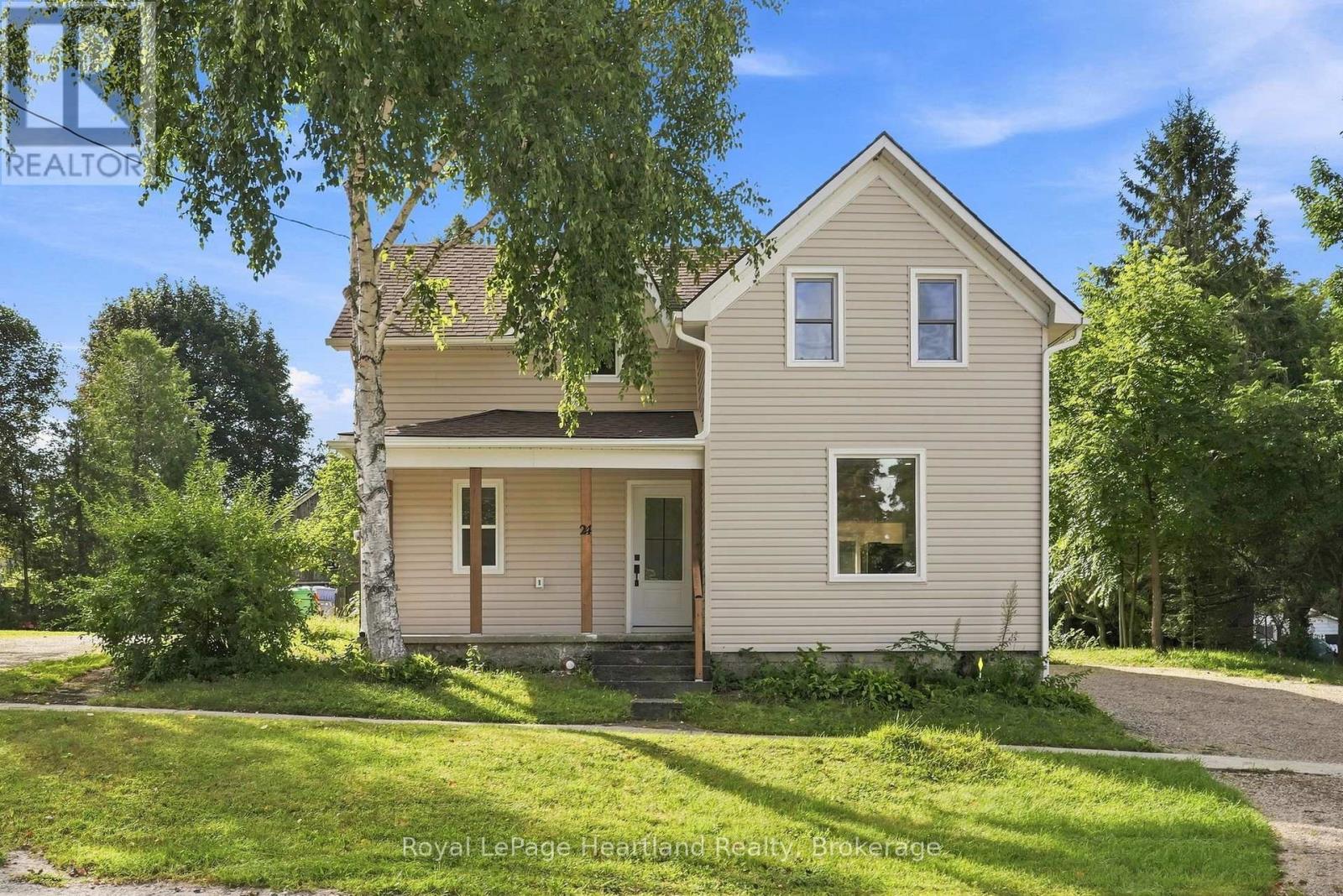 24 Queen Street E, West Grey, Ontario  N0G 1S0 - Photo 1 - X13766290