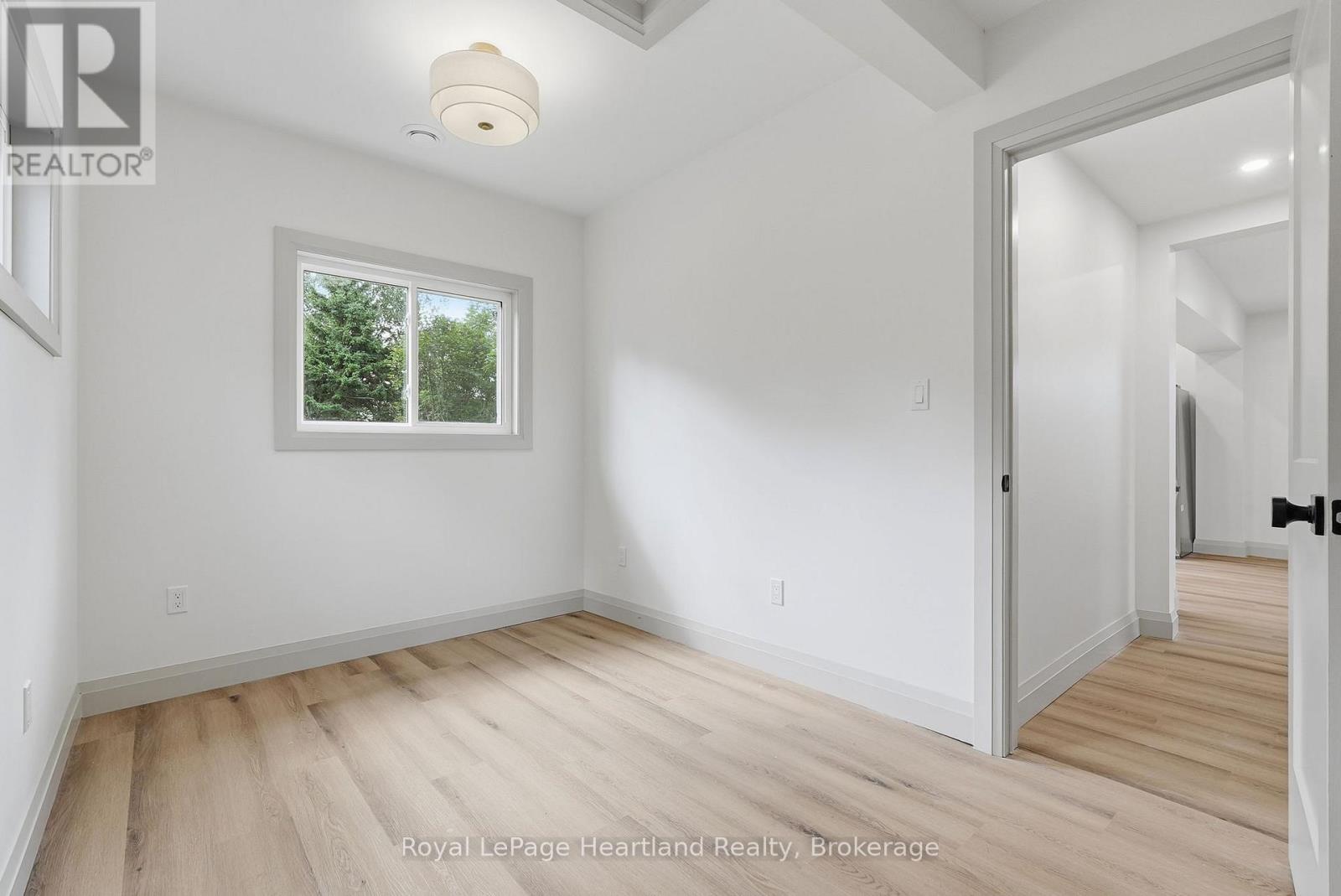 24 Queen Street E, West Grey, Ontario  N0G 1S0 - Photo 37 - X13766290