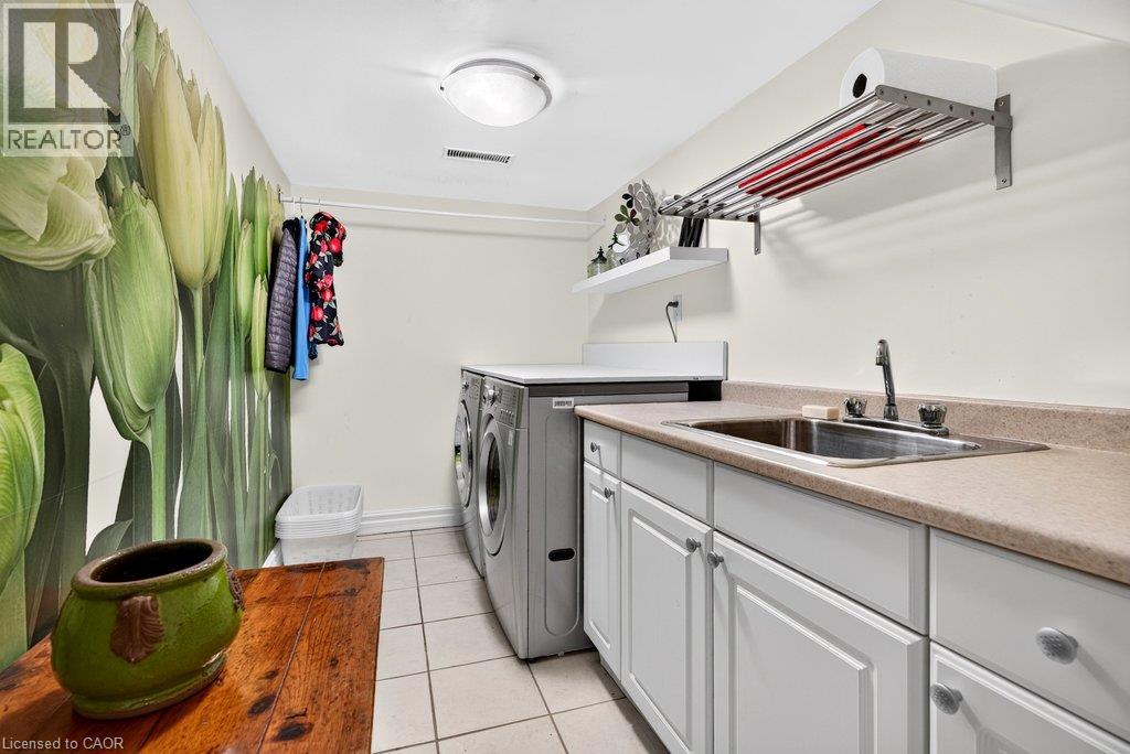 3151 Lakeshore Road, Burlington, Ontario  L7N 1A5 - Photo 37 - 40856207
