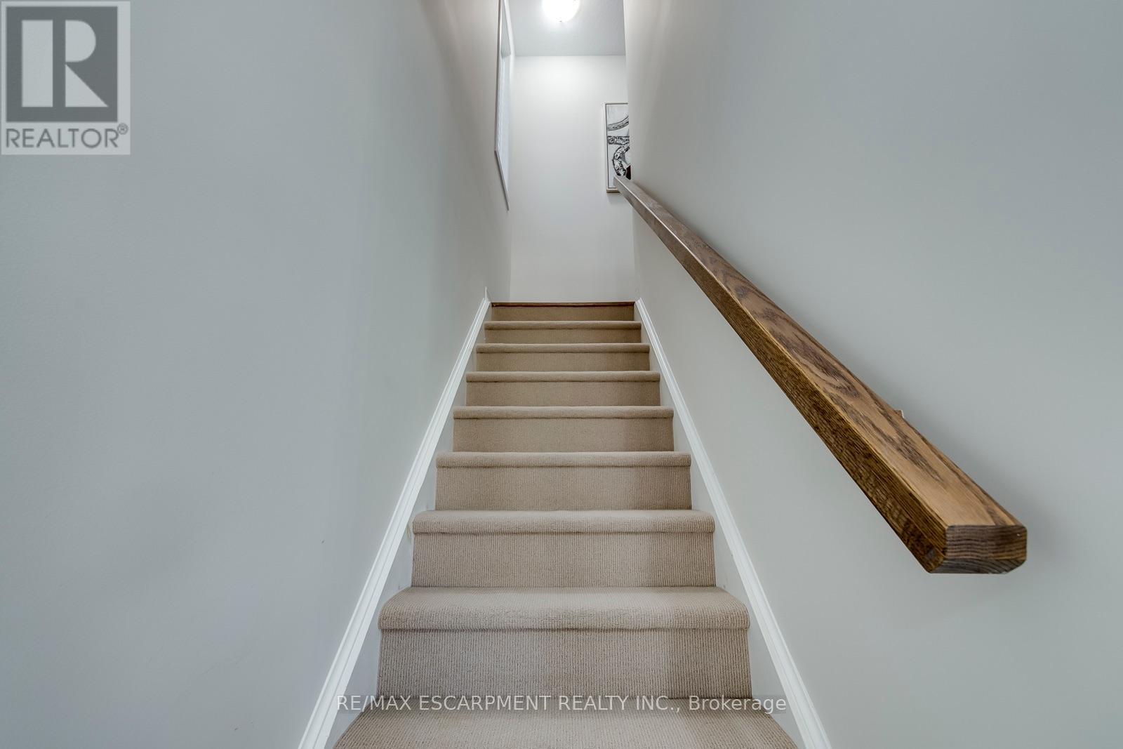 393 Grantham Common, Oakville, Ontario  L6H 7E3 - Photo 24 - W13766150