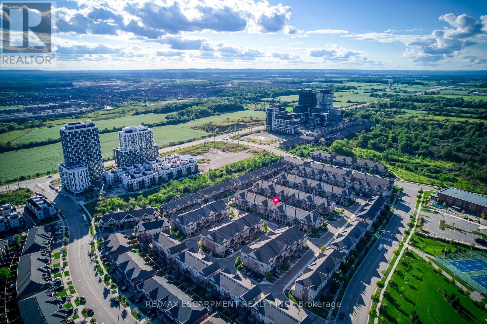393 Grantham Common, Oakville, Ontario  L6H 7E3 - Photo 47 - W13766150