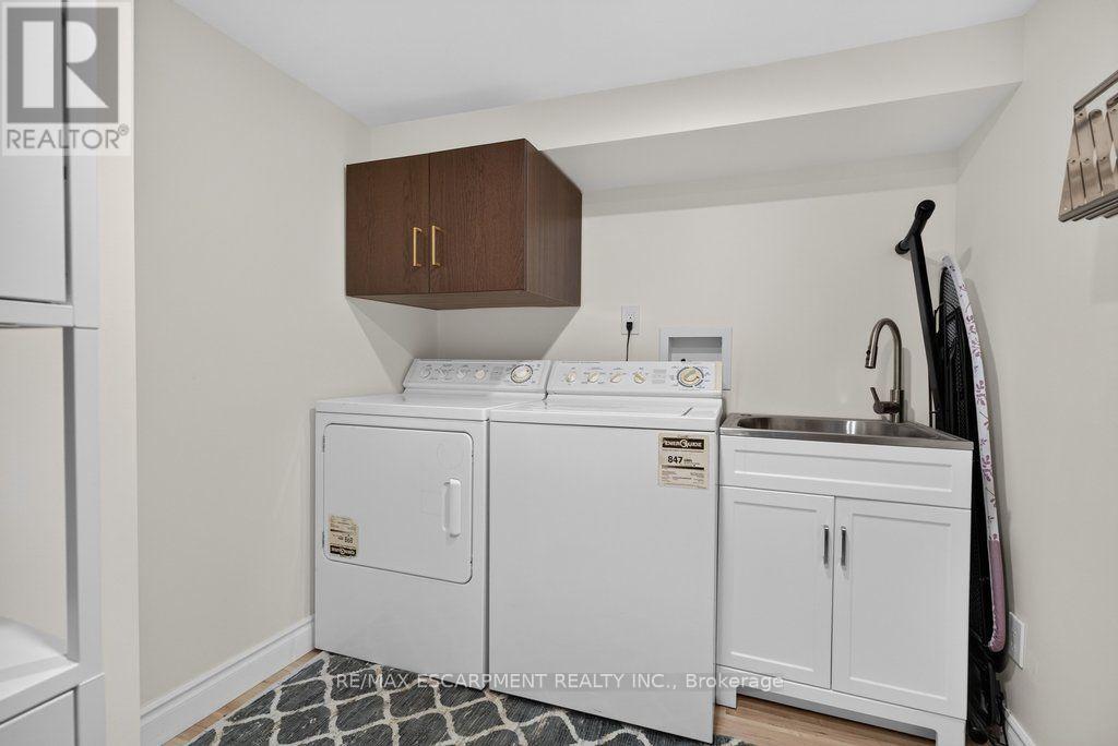 825 King Road, Burlington, Ontario  L7T 3K8 - Photo 39 - W13766278