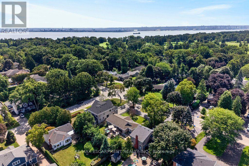 825 King Road, Burlington, Ontario  L7T 3K8 - Photo 47 - W13766278