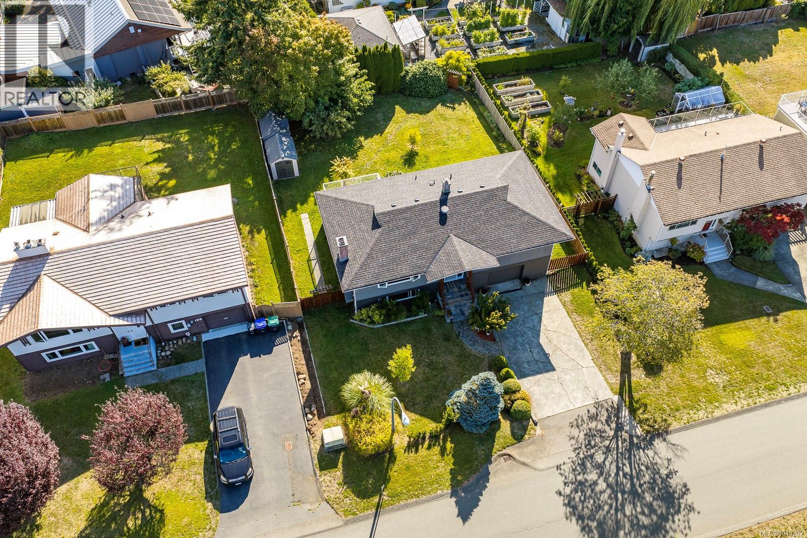 180 Beach Dr, Comox, British Columbia  V9M 1T6 - Photo 73 - 1049202