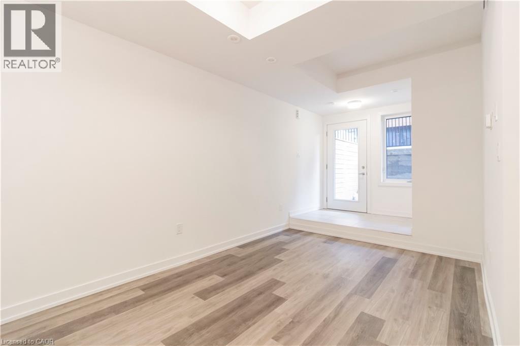 40 Palace Street Unit# M10, Kitchener, Ontario  N2E 0L2 - Photo 3 - 40859124