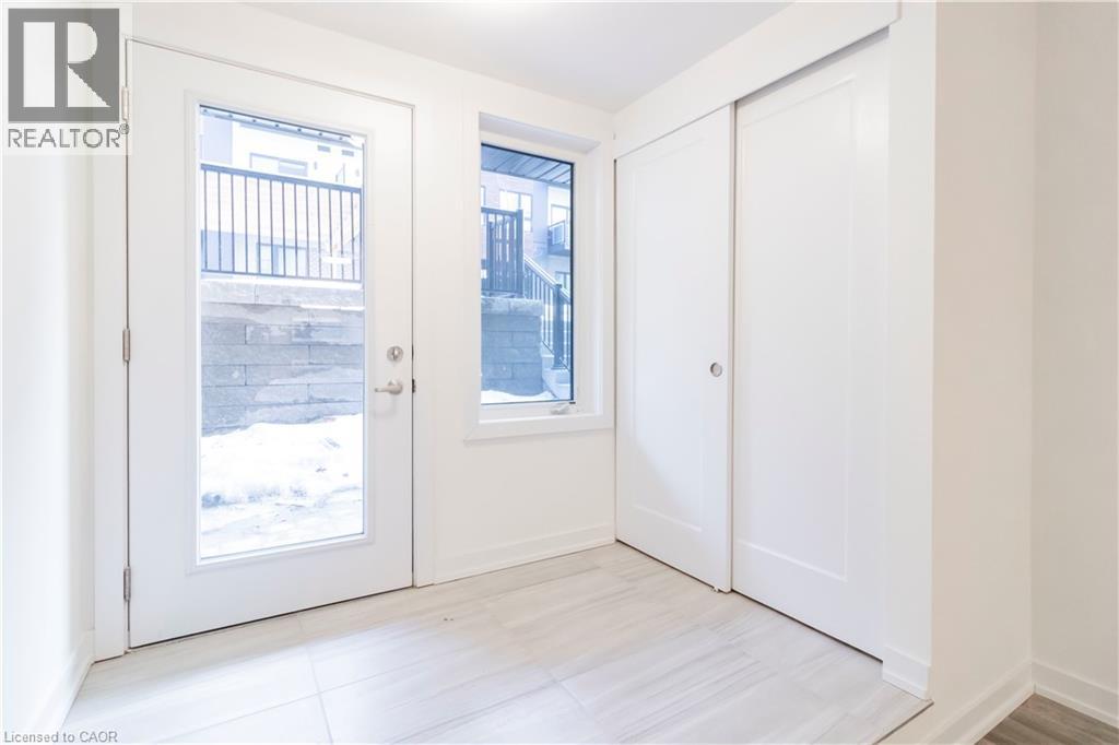 40 Palace Street Unit# M10, Kitchener, Ontario  N2E 0L2 - Photo 2 - 40859124