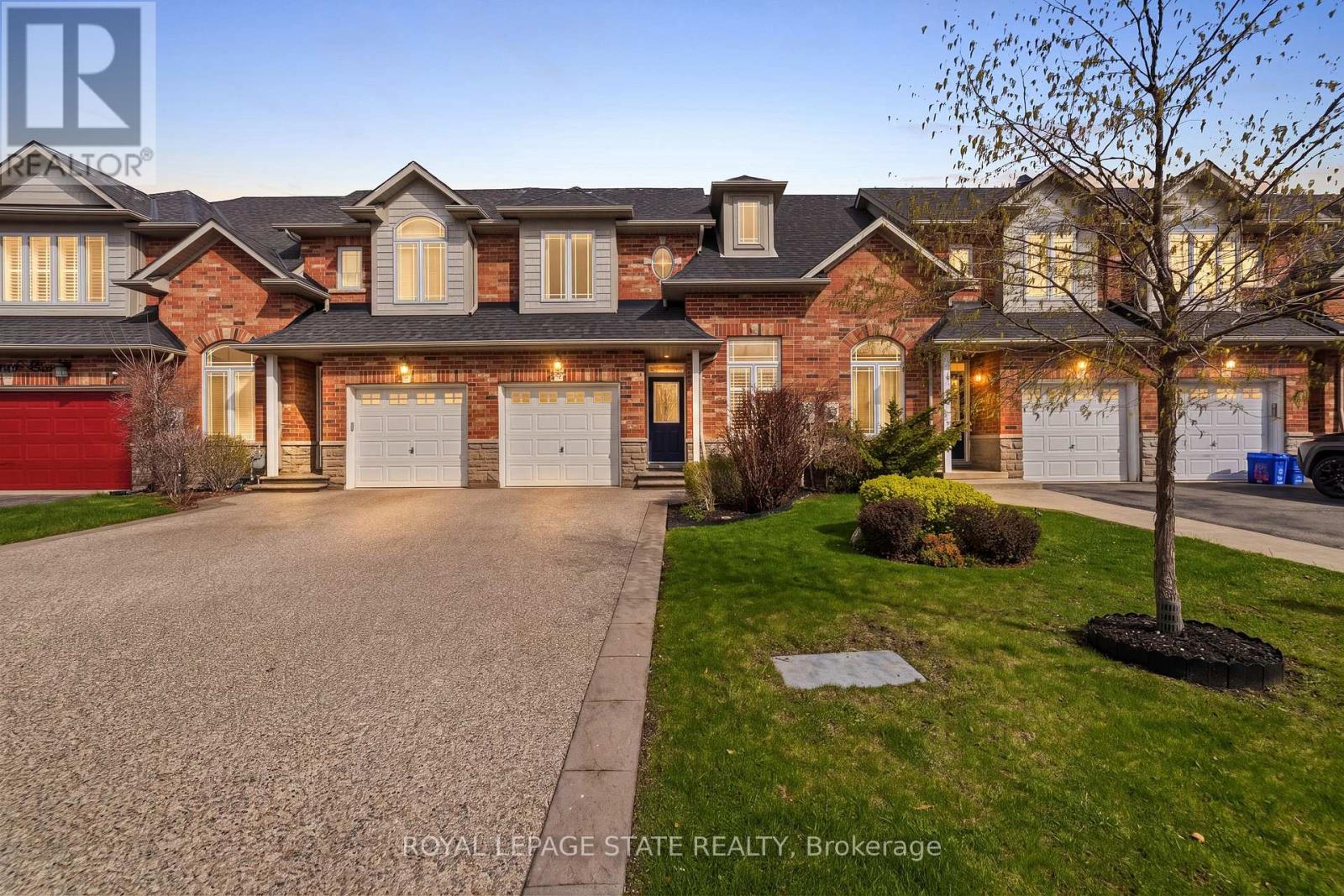 92 BENZIGER LANE, Hamilton, Ontario
