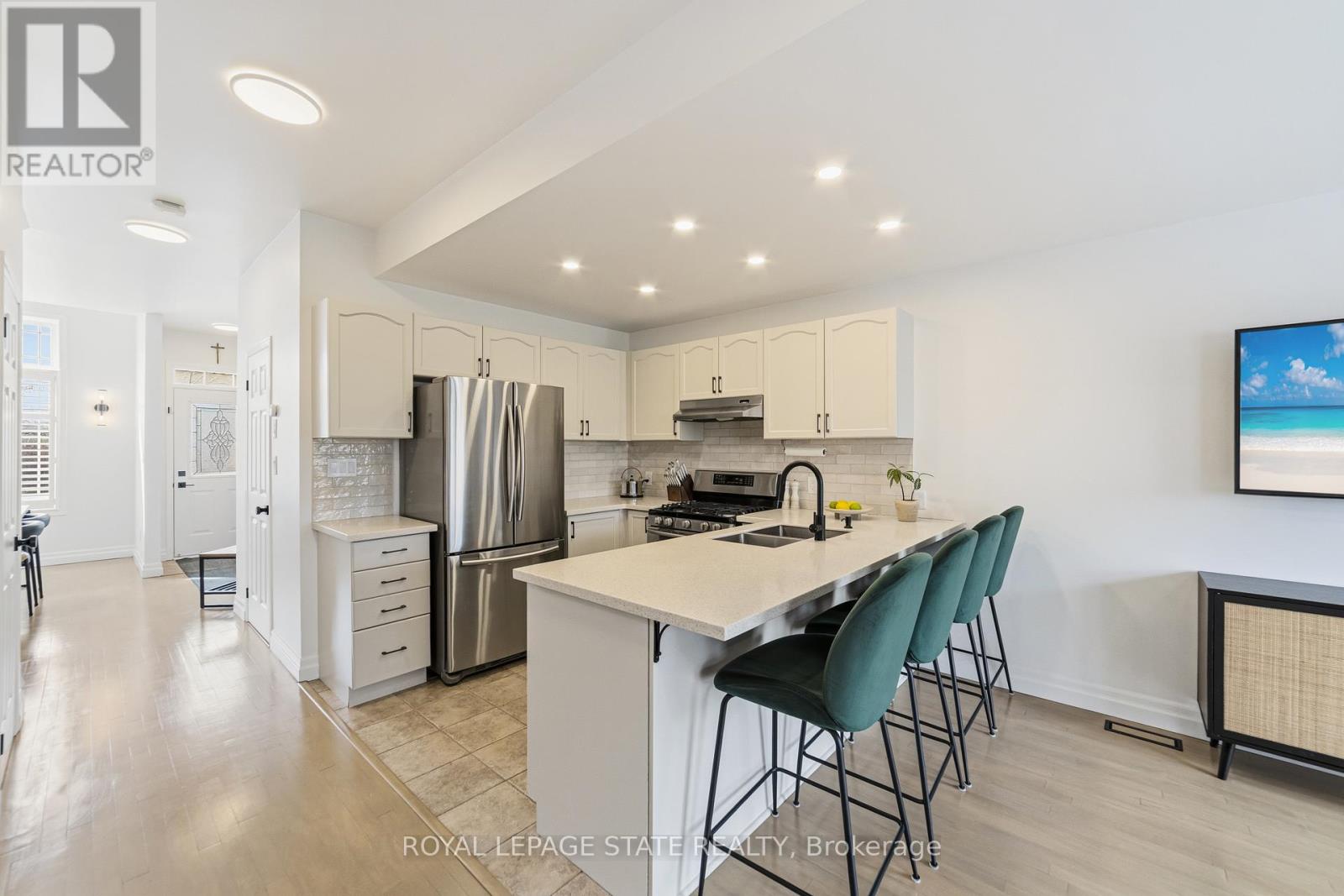 92 Benziger Lane, Hamilton, Ontario  L8E 6G5 - Photo 6 - X13766200