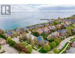 4 EDGEWATER DRIVE, Hamilton, Ontario