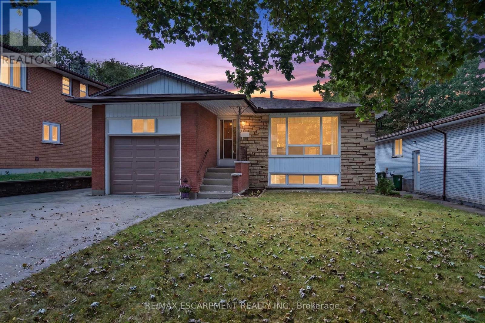 80 SARASOTA AVENUE, Hamilton, Ontario