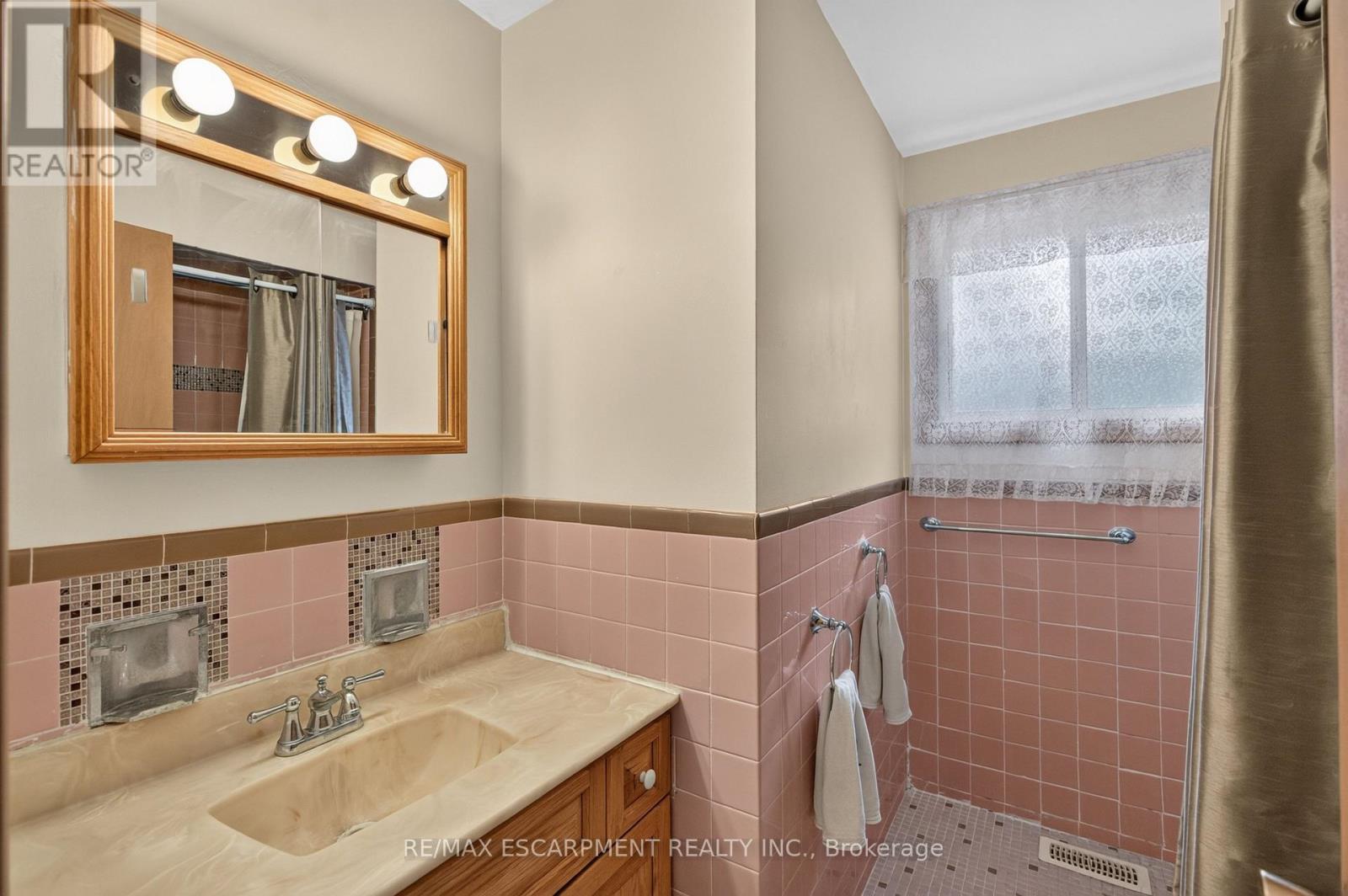 80 Sarasota Avenue, Hamilton, Ontario  L9C 3X5 - Photo 17 - X13766214