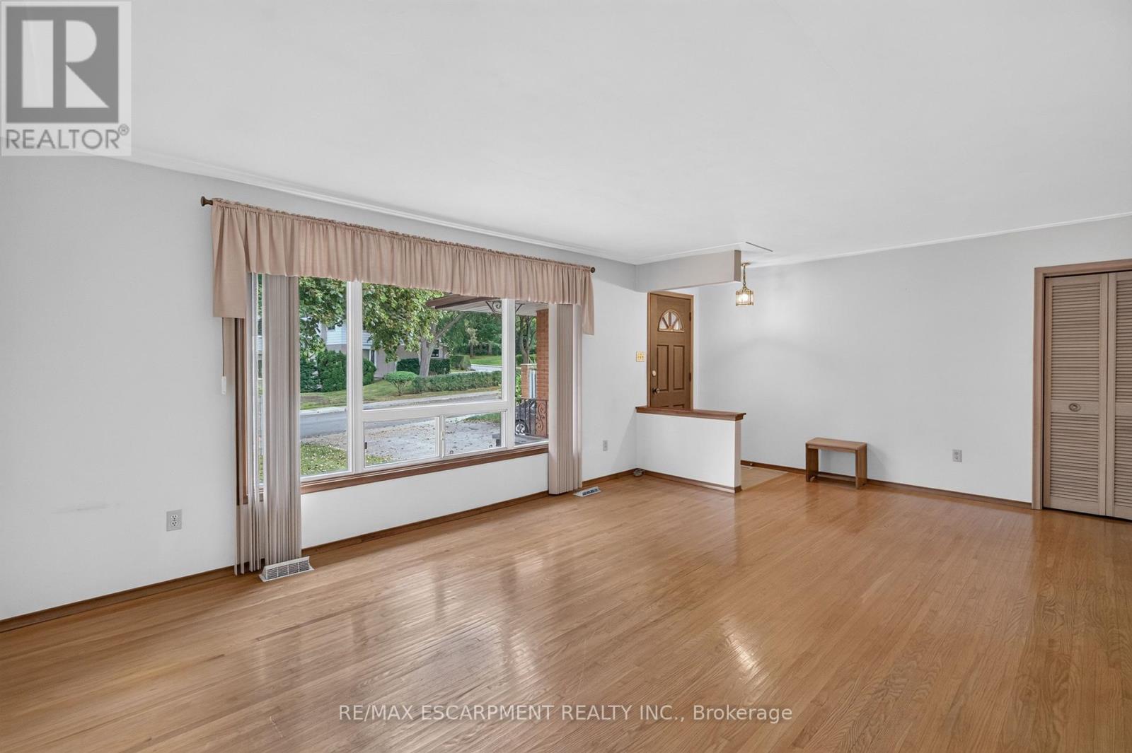 80 Sarasota Avenue, Hamilton, Ontario  L9C 3X5 - Photo 7 - X13766214