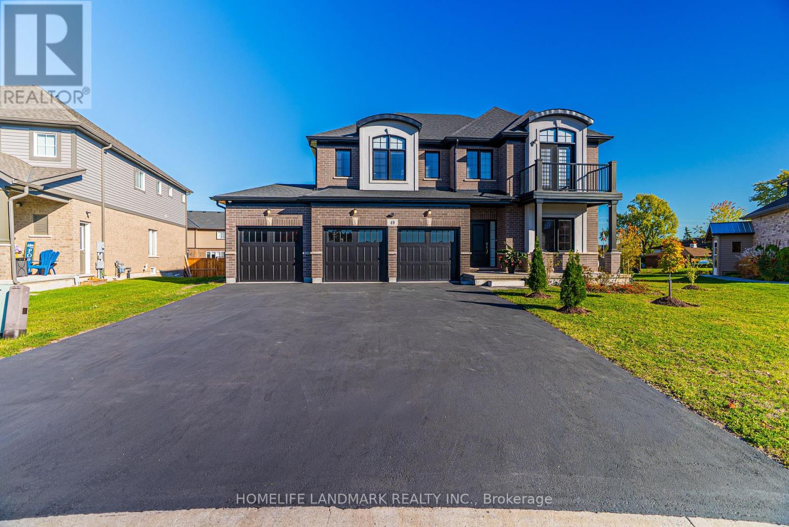 49 Monarch Street, Welland, Ontario  L3C 0E6 - Photo 2 - X13766276