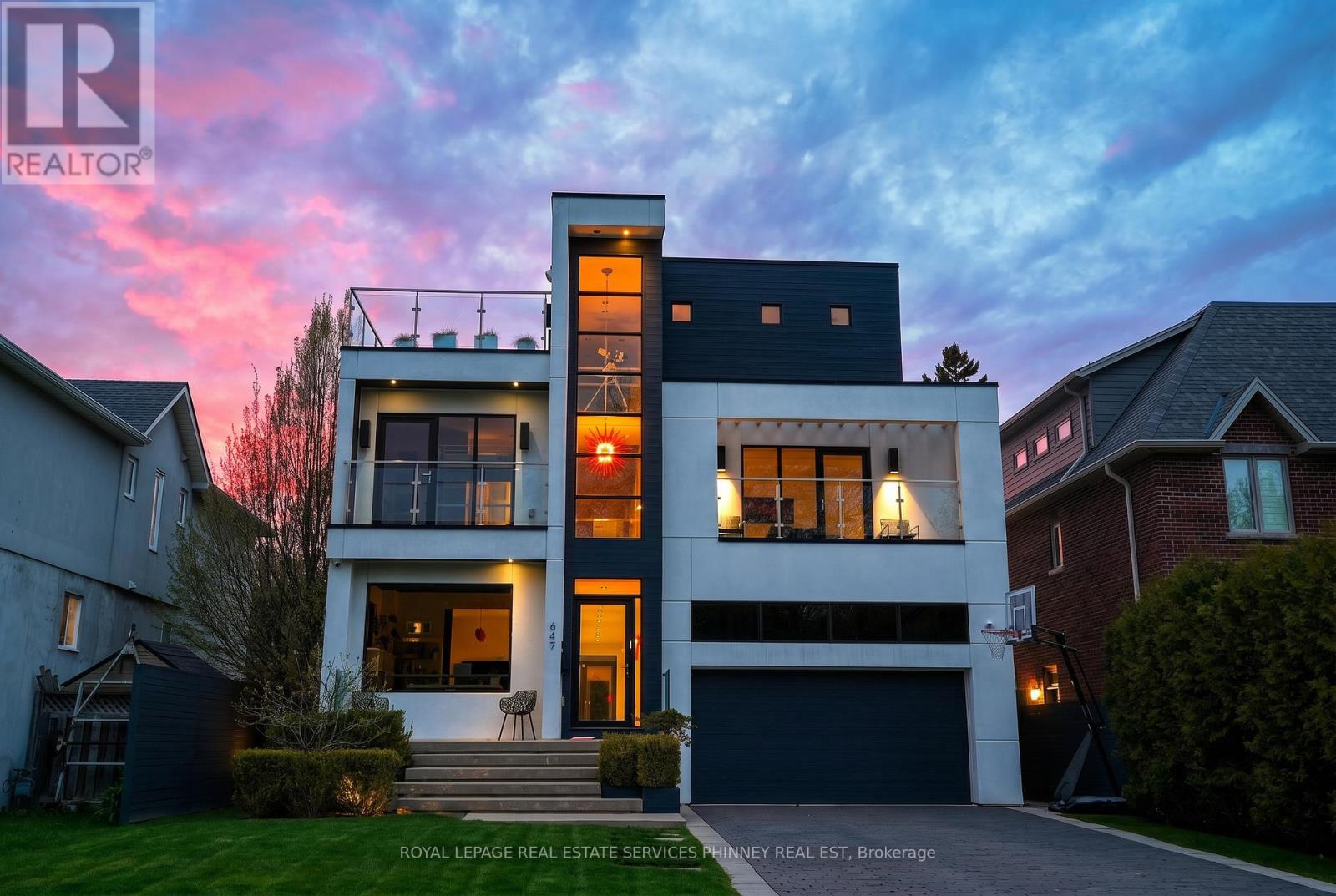 647 MONTBECK CRESCENT, Mississauga, Ontario