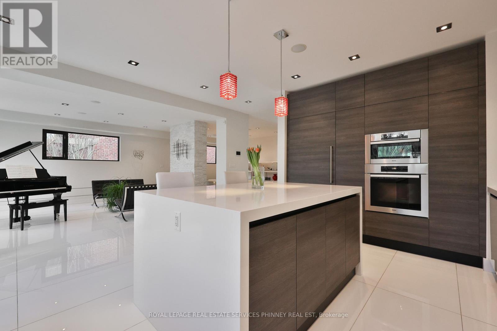 647 Montbeck Crescent, Mississauga, Ontario  L5G 1P1 - Photo 13 - W13549946