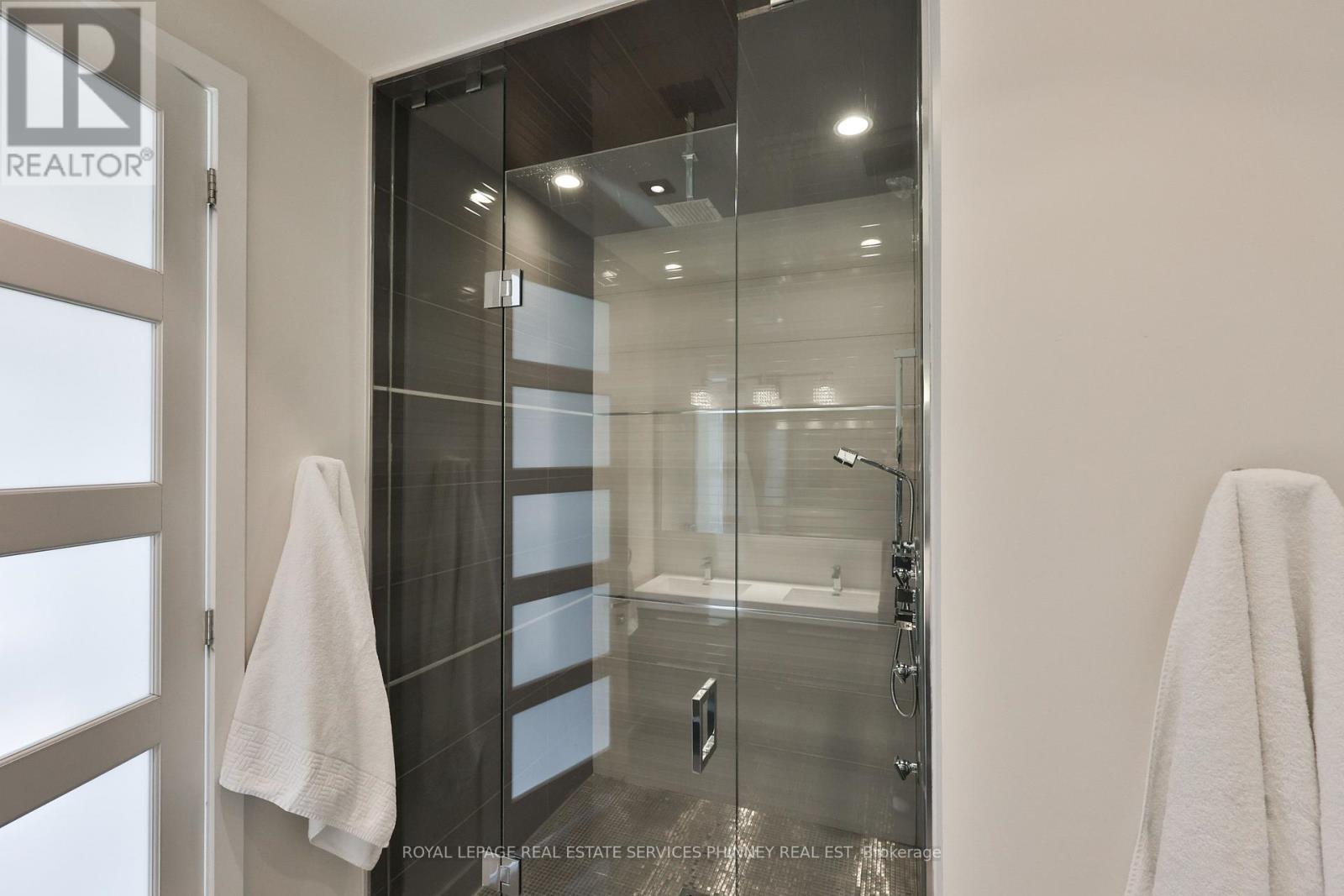 647 Montbeck Crescent, Mississauga, Ontario  L5G 1P1 - Photo 30 - W13549946
