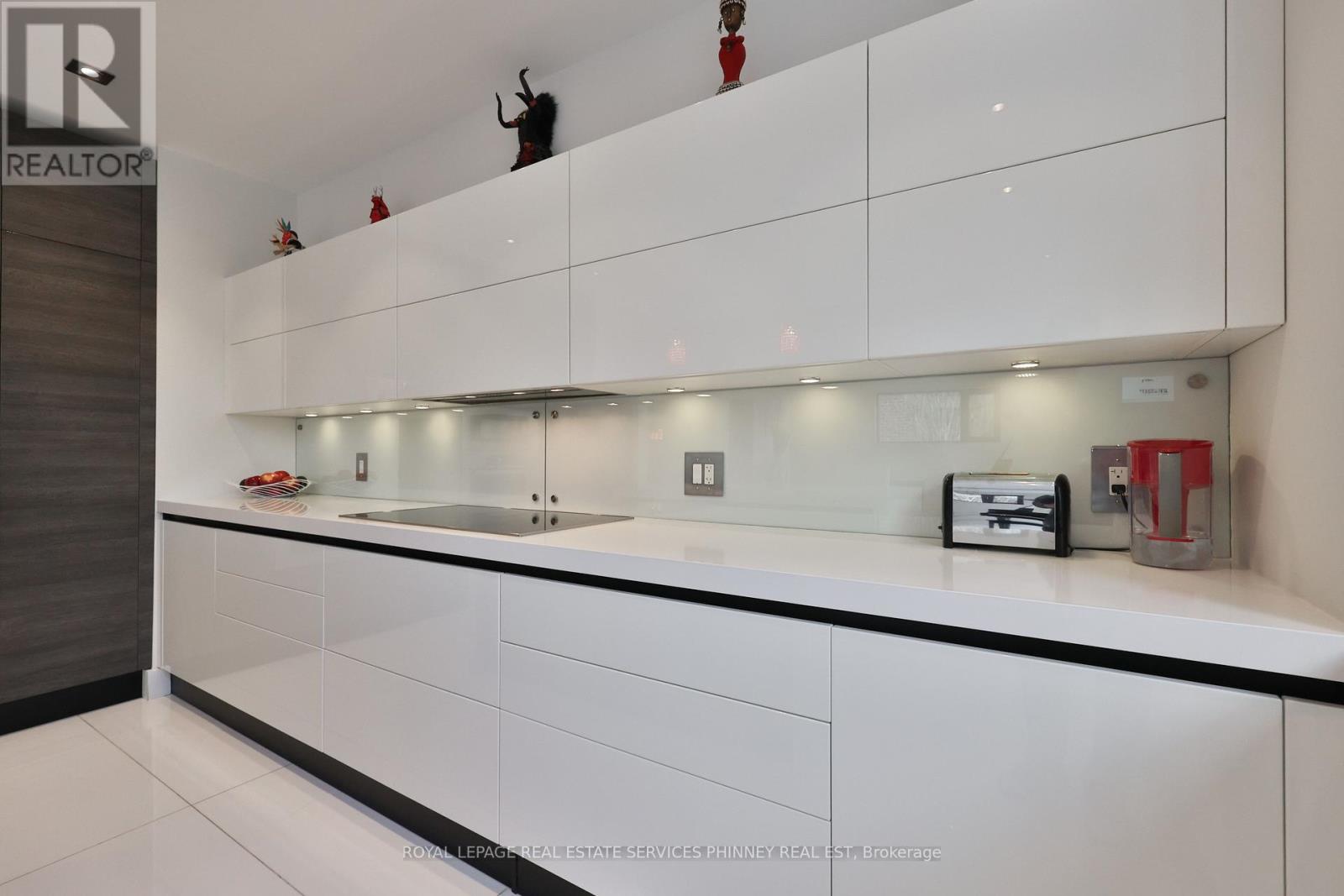 647 Montbeck Crescent, Mississauga, Ontario  L5G 1P1 - Photo 11 - W13549946