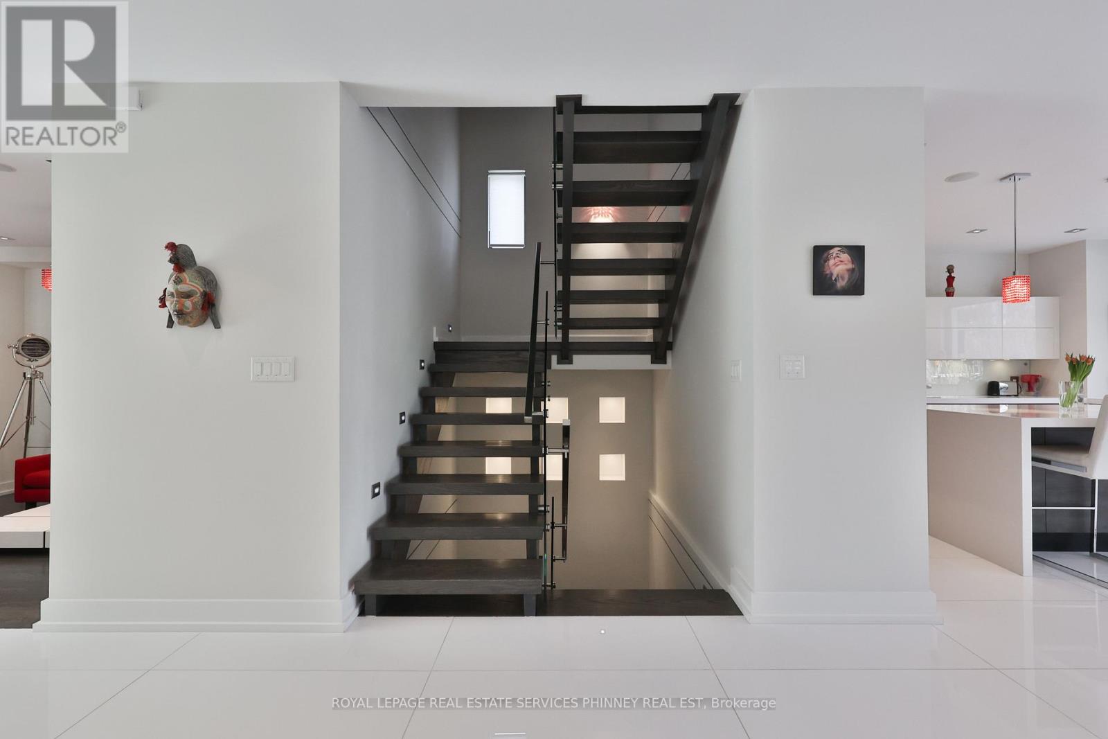 647 Montbeck Crescent, Mississauga, Ontario  L5G 1P1 - Photo 16 - W13549946