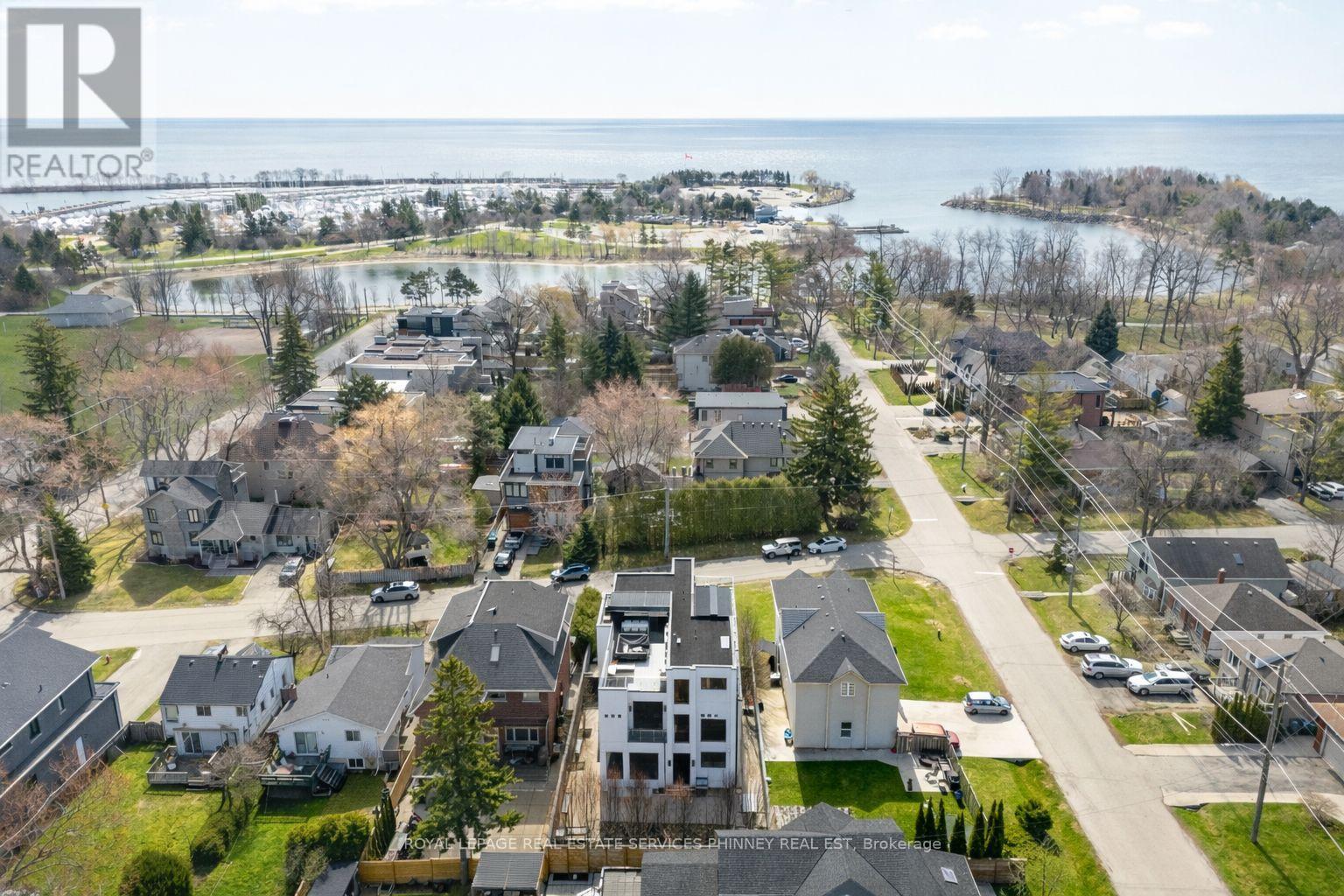647 Montbeck Crescent, Mississauga, Ontario  L5G 1P1 - Photo 49 - W13549946