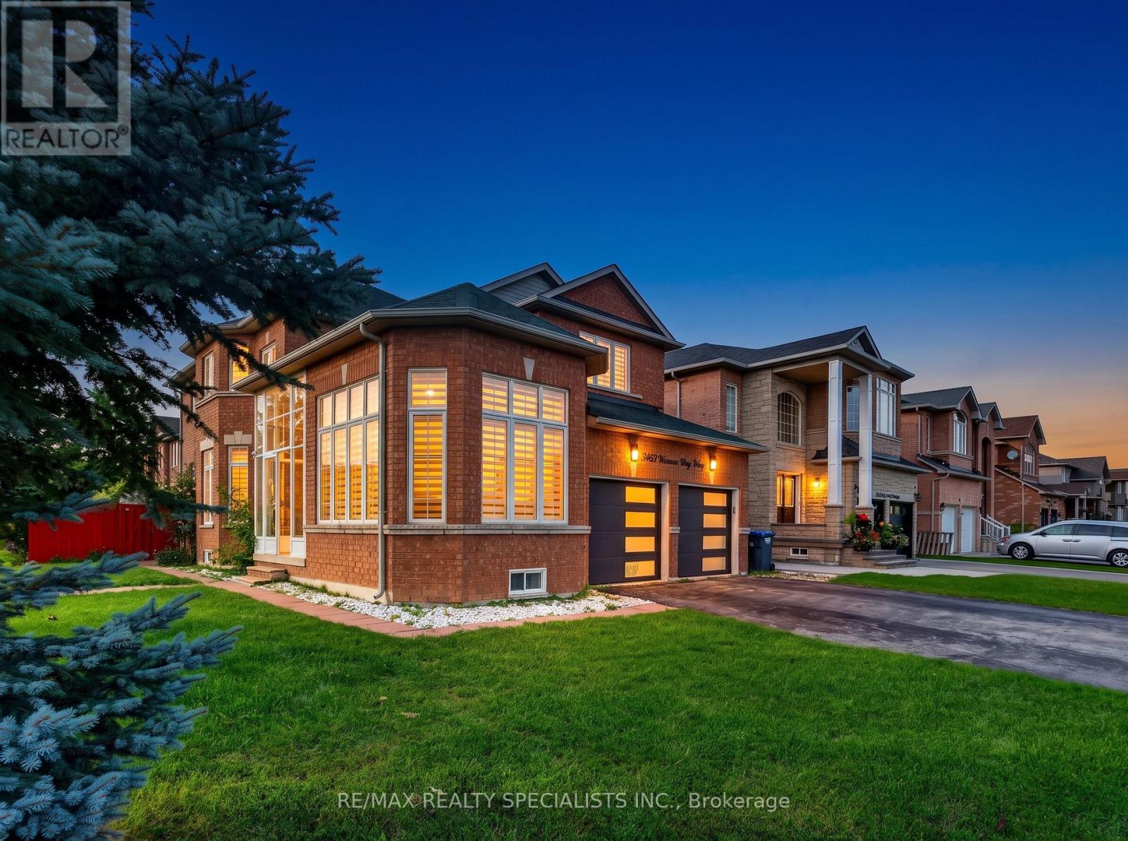 3463 Crimson King Circle, Mississauga, Ontario  L5N 8M9 - Photo 2 - W13765710