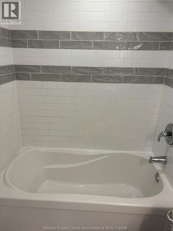 150 Park Street West Unit# 2408, Windsor, Ontario  N9A 7A2 - Photo 11 - 26022107