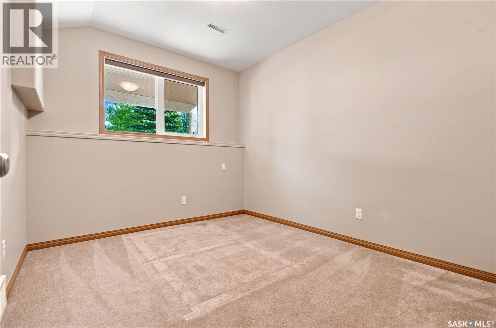 201 802 Heritage Crescent, Saskatoon, Saskatchewan  S7H 5T3 - Photo 34 - SK047209