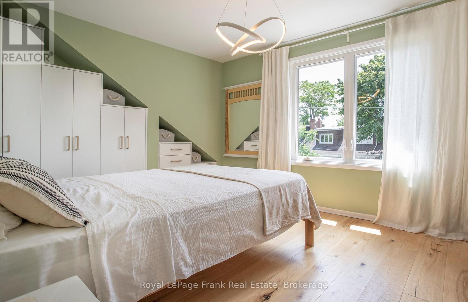 248 Benson Avenue, Toronto (Wychwood), Ontario  M6G 2J6 - Photo 11 - C13766440