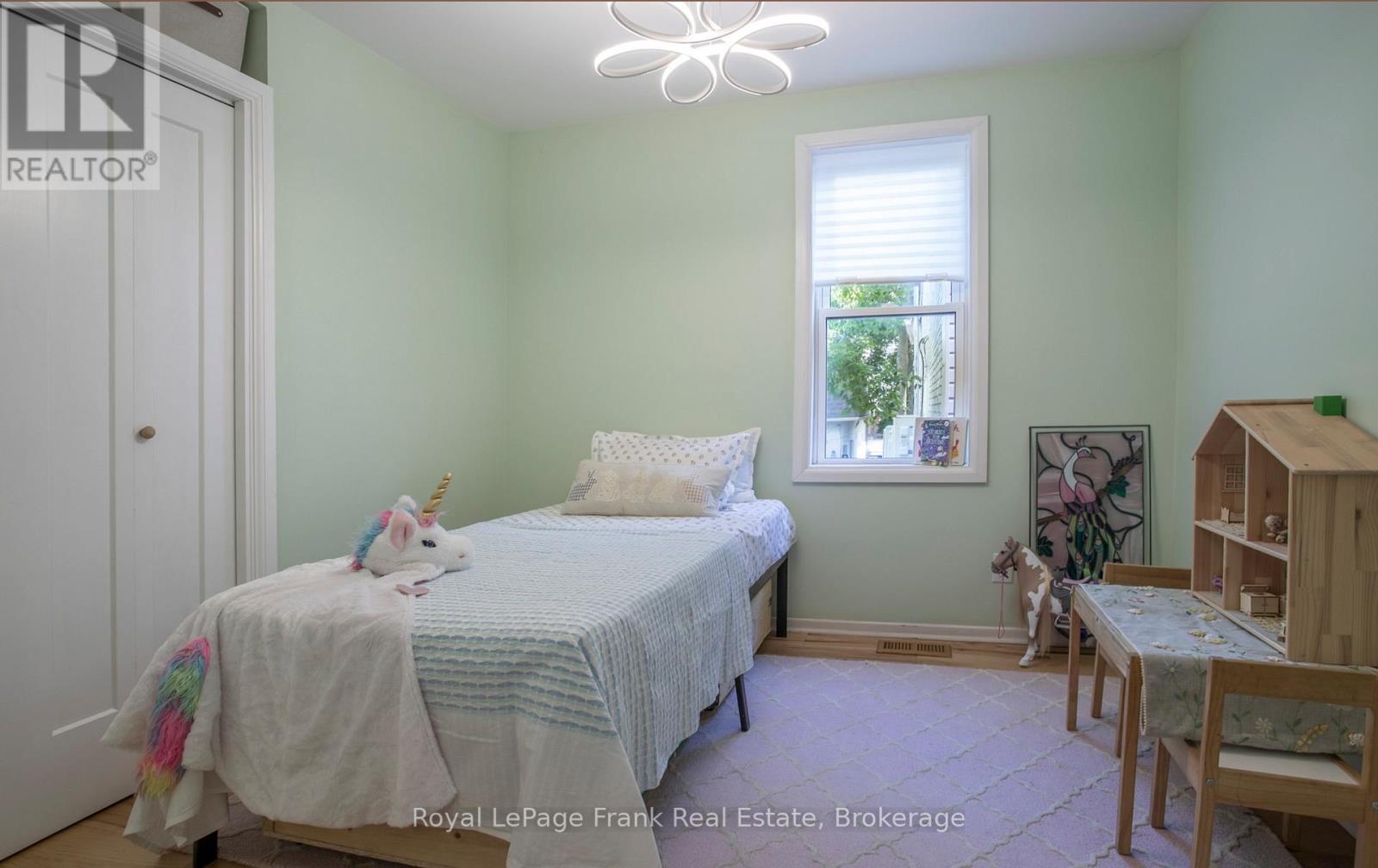 248 Benson Avenue, Toronto (Wychwood), Ontario  M6G 2J6 - Photo 12 - C13766440