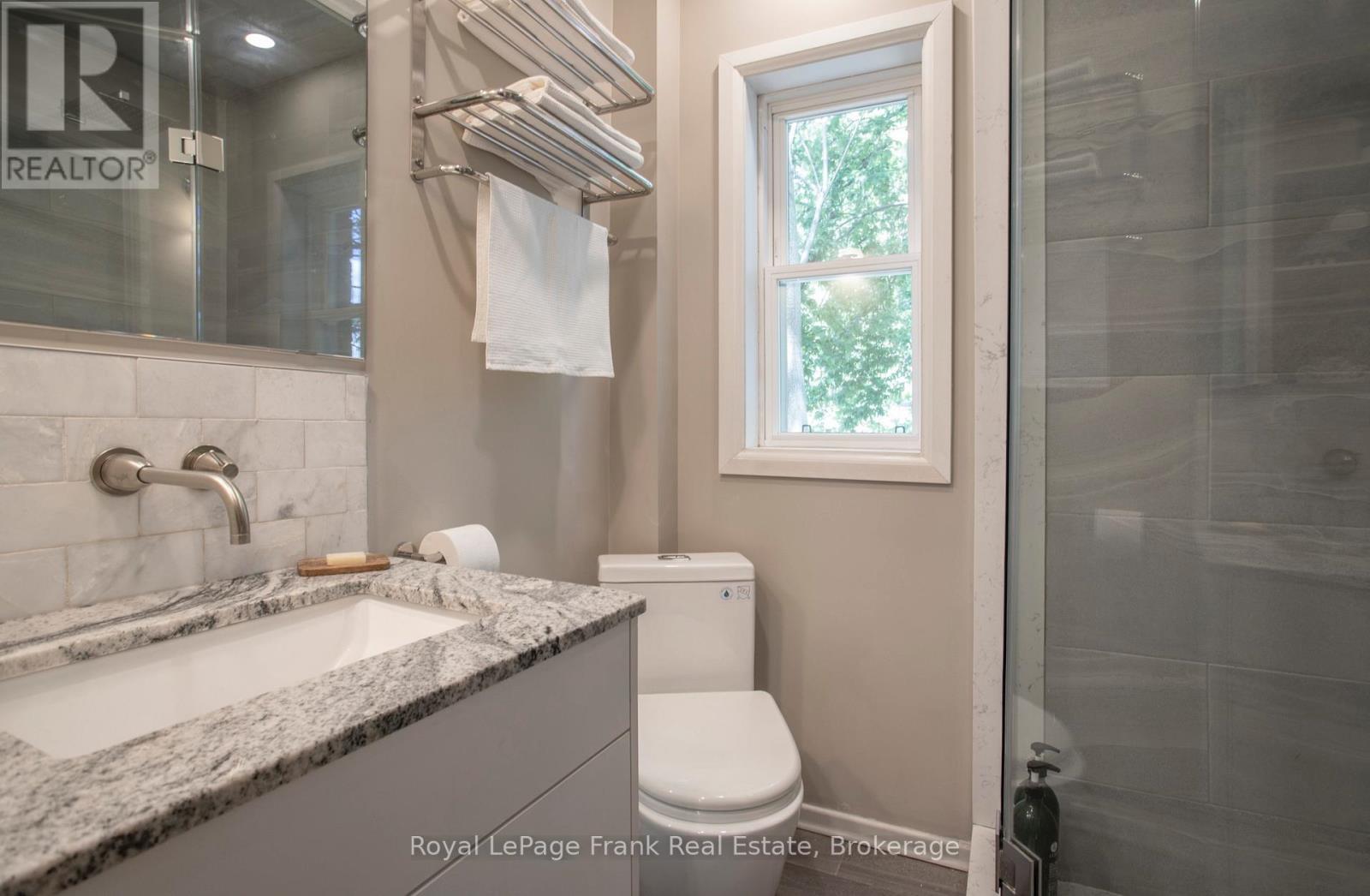 248 Benson Avenue, Toronto (Wychwood), Ontario  M6G 2J6 - Photo 14 - C13766440