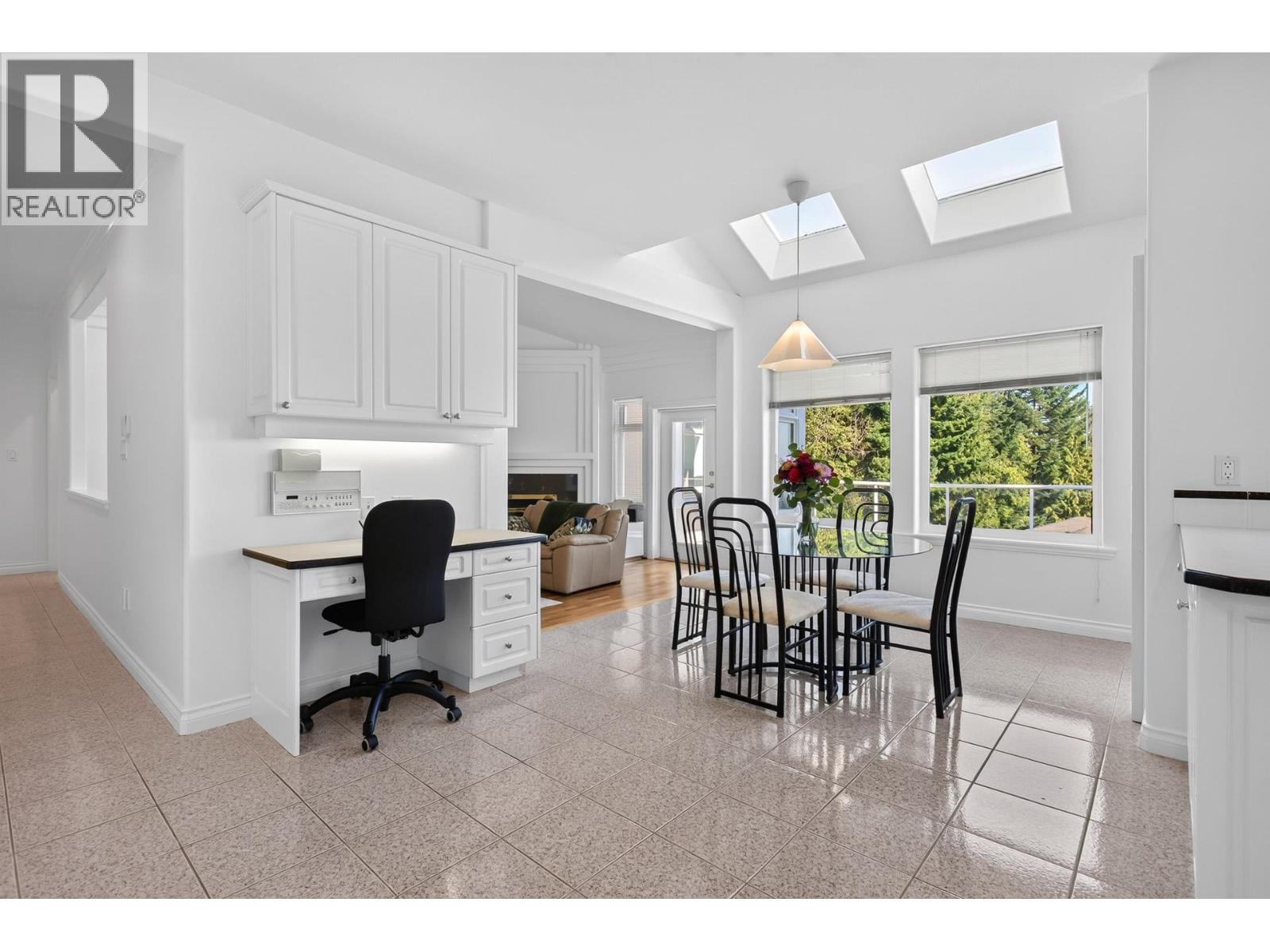 1535 Parkway Boulevard, Coquitlam, British Columbia  V3E 2Y5 - Photo 15 - R3163484