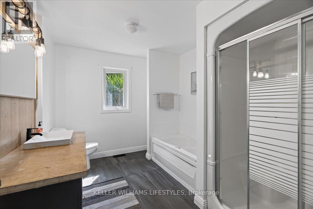 6217 Townsend Line, Lambton Shores, Ontario  N0N 1J0 - Photo 16 - X13766462