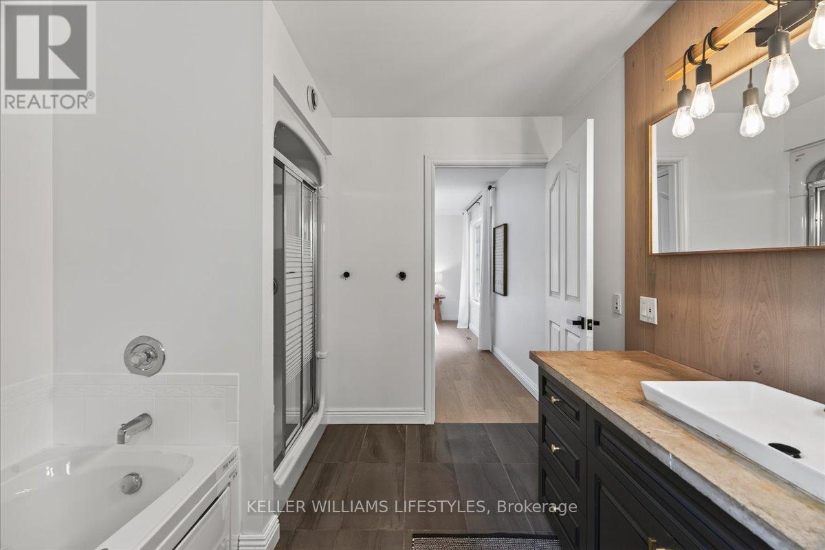 6217 Townsend Line, Lambton Shores, Ontario  N0N 1J0 - Photo 17 - X13766462