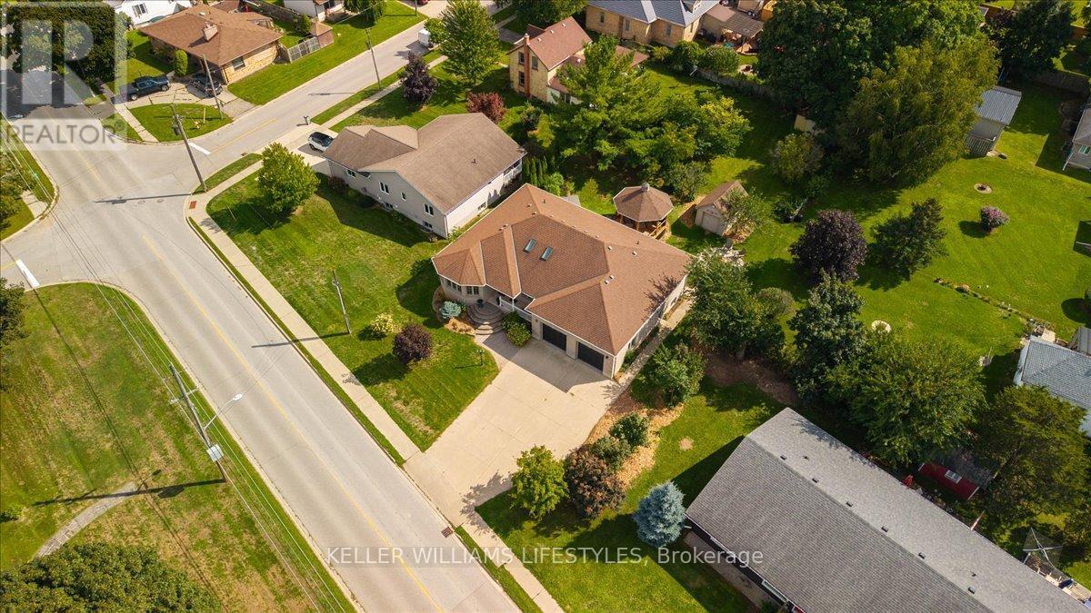 6217 Townsend Line, Lambton Shores, Ontario  N0N 1J0 - Photo 42 - X13766462
