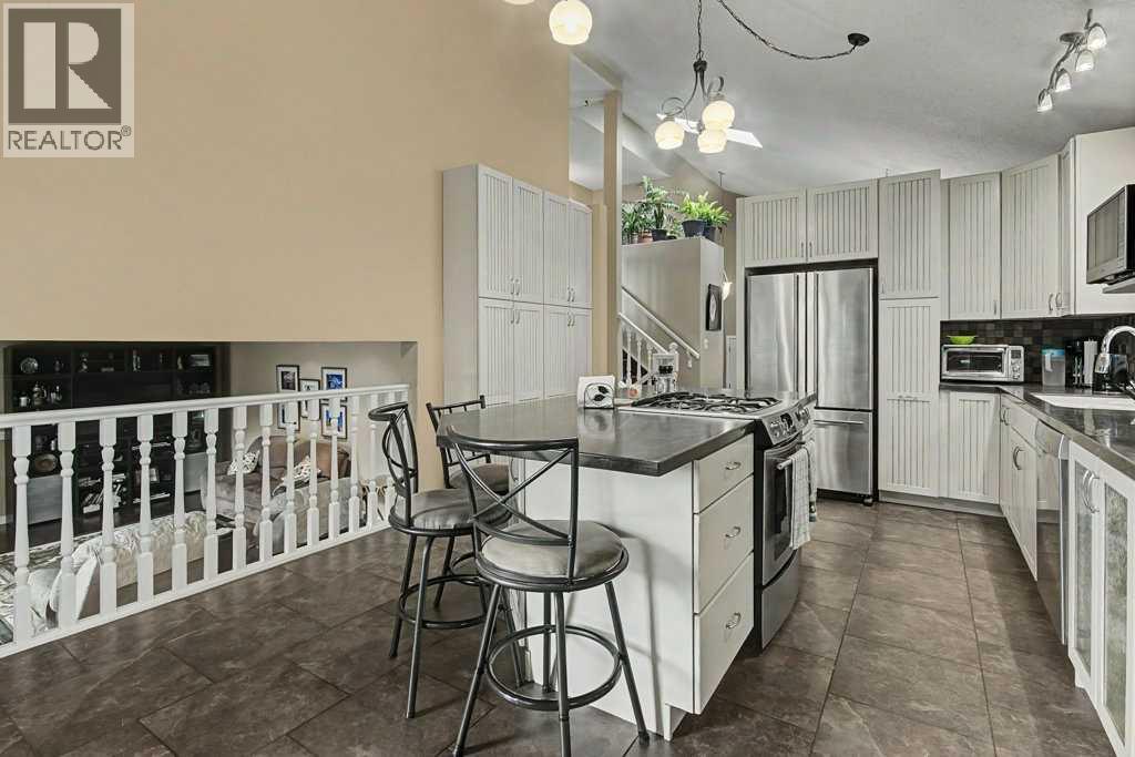 43 Riverside Road SE, Calgary, Alberta  T2C 3T9 - Photo 6 - A2337536
