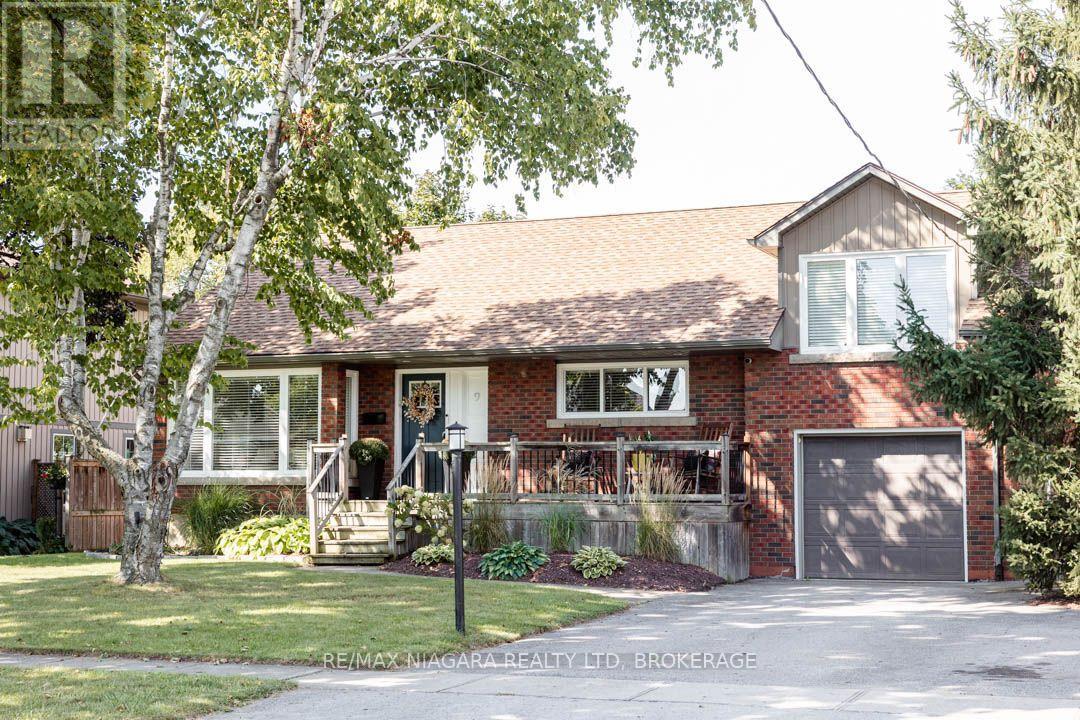 9 YOUNGBLUT AVENUE, St. Catharines, Ontario