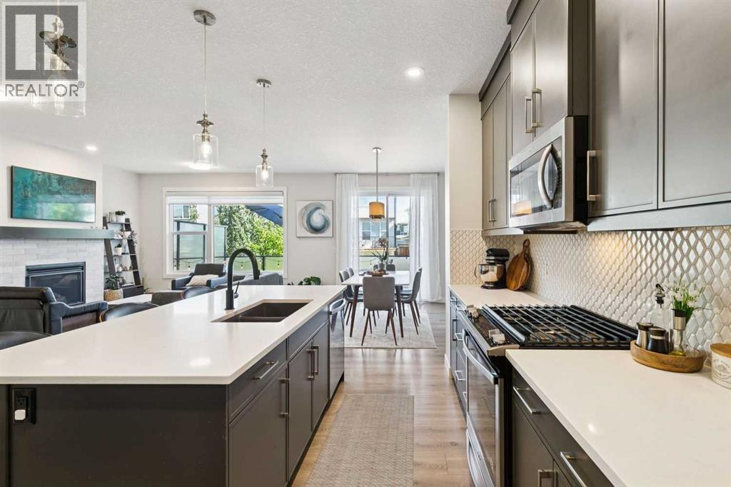 119 Cranbrook Green SE, Calgary, Alberta  T3M 2X2 - Photo 7 - A2341455