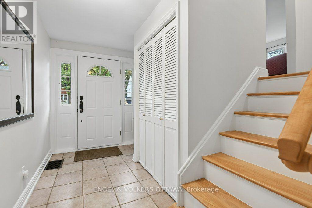 514 Highcroft Avenue, Ottawa, Ontario  K1Z 5J4 - Photo 5 - X13766586
