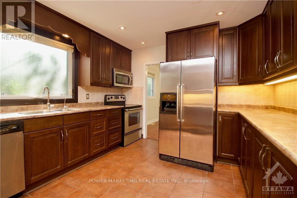 58 Aero Drive, Ottawa, Ontario  K2H 5E4 - Photo 8 - X13766750