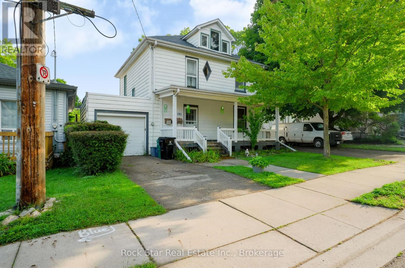 22 RICH AVENUE, Cambridge, Ontario