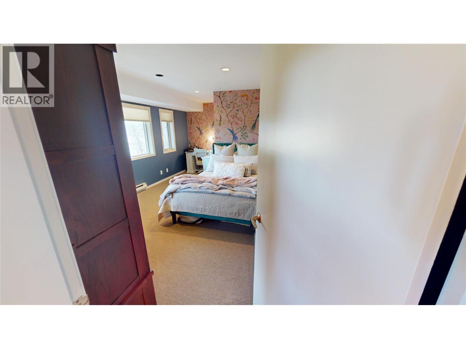 8875 Colony Road, Wardner, British Columbia  V0B 2J0 - Photo 33 - 10400361