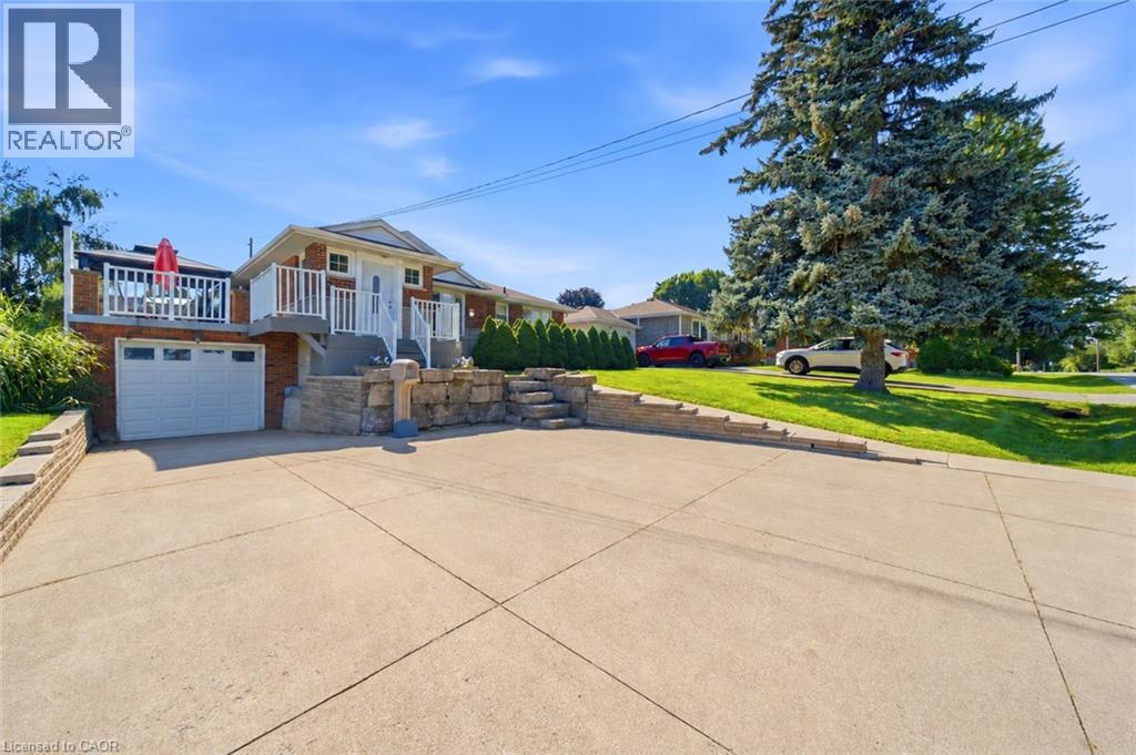 13 Lakeside Drive, Grimsby, Ontario  L3M 2K8 - Photo 2 - 40860715
