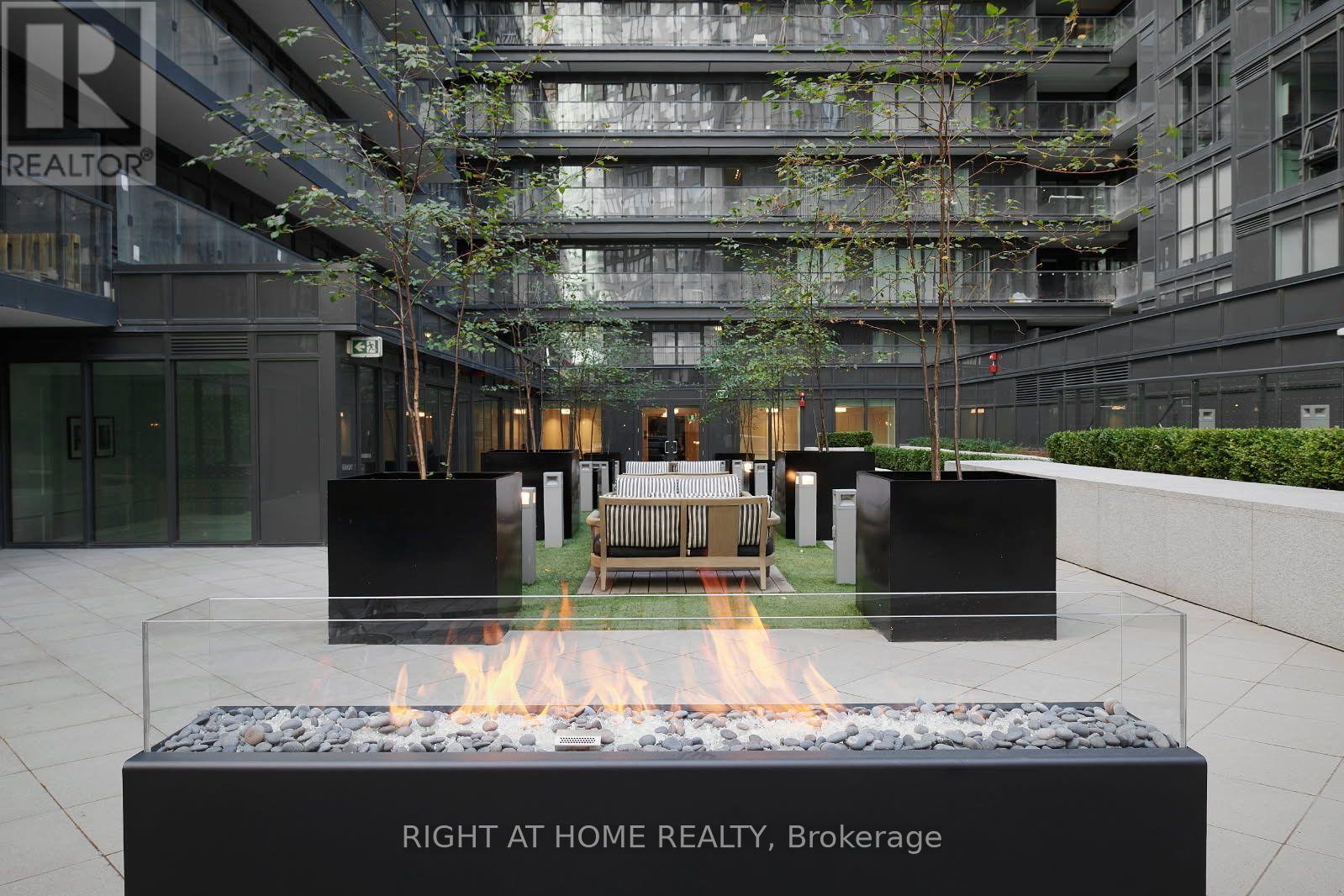 1809 - 955 Bay Street, Toronto, Ontario  M5S 0C6 - Photo 31 - C13766412