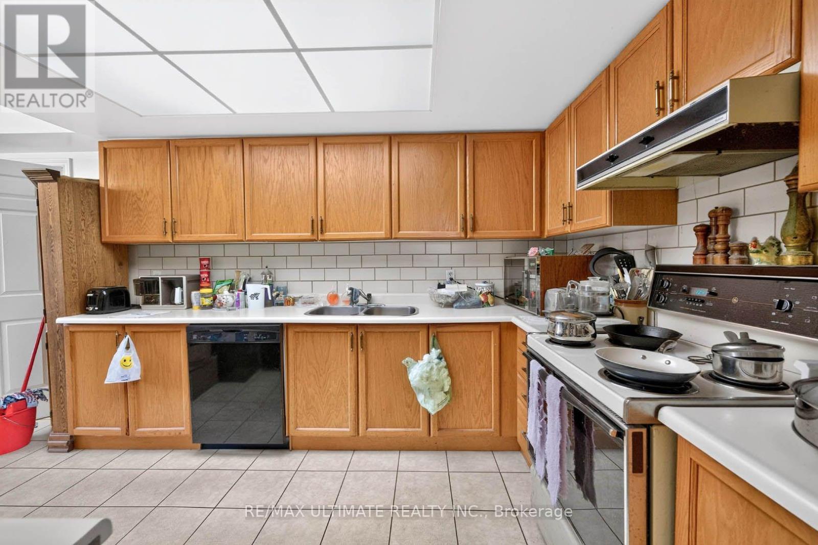 218 - 215 The Donway W, Toronto, Ontario M3B 3P5 - Photo 14 - C13766424